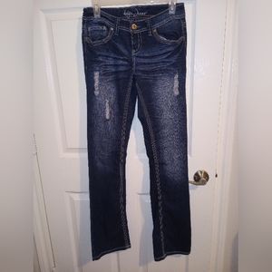Women's Ariya Jeans sz 3/4 distressed